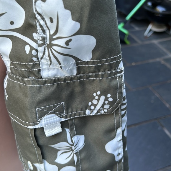 Op Mens floral bathing shorts with tie front & 2 side pockets SZ Large - Picture 4 of 5